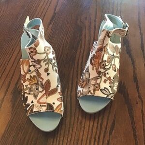 Spring Step L’Artiste heels